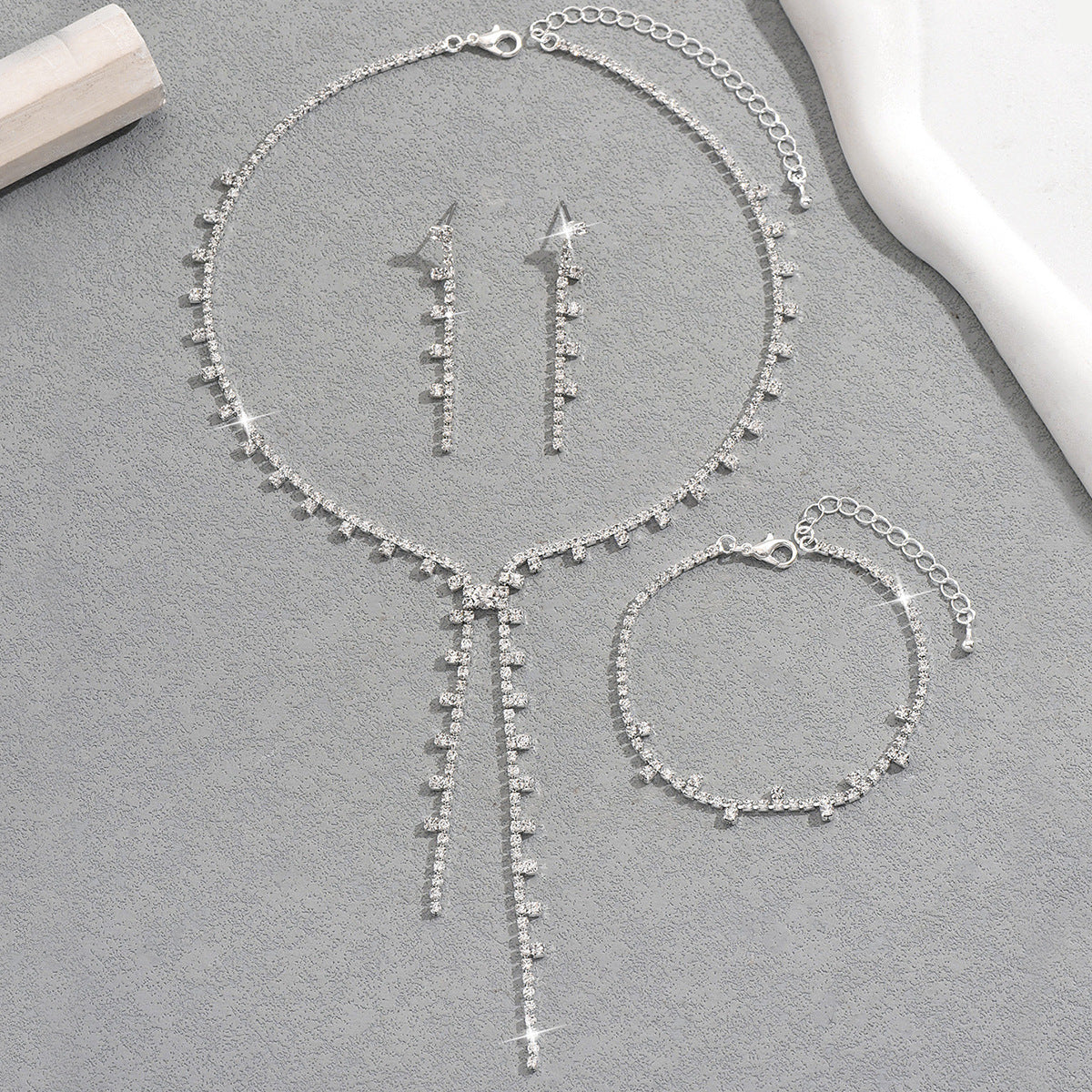 Wholesale  shiny rhinestone necklace earrings bracelet suit