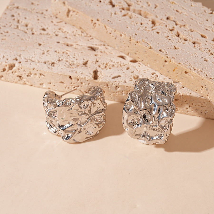 Wholesale  crumpled metallic C-shaped geometric silver stud earrings