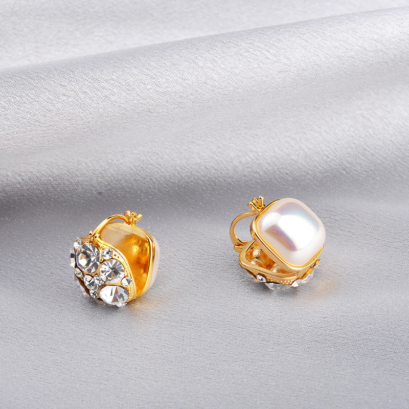 Wholesale Light luxury all-match Double-Sided Pearl plated 18K gold ear buckle