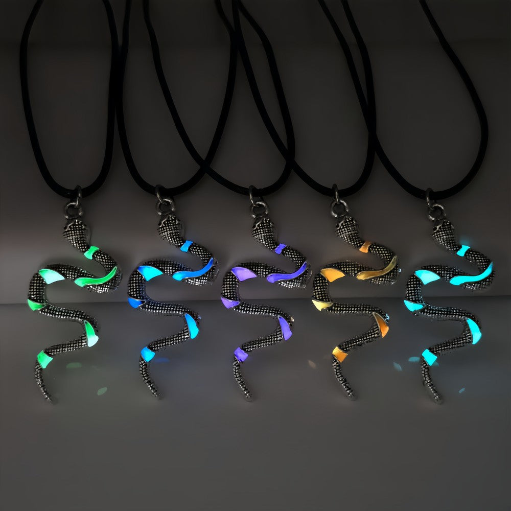 Wholesale Luminous Snake Necklace Zinc Alloy Vintage Pendant