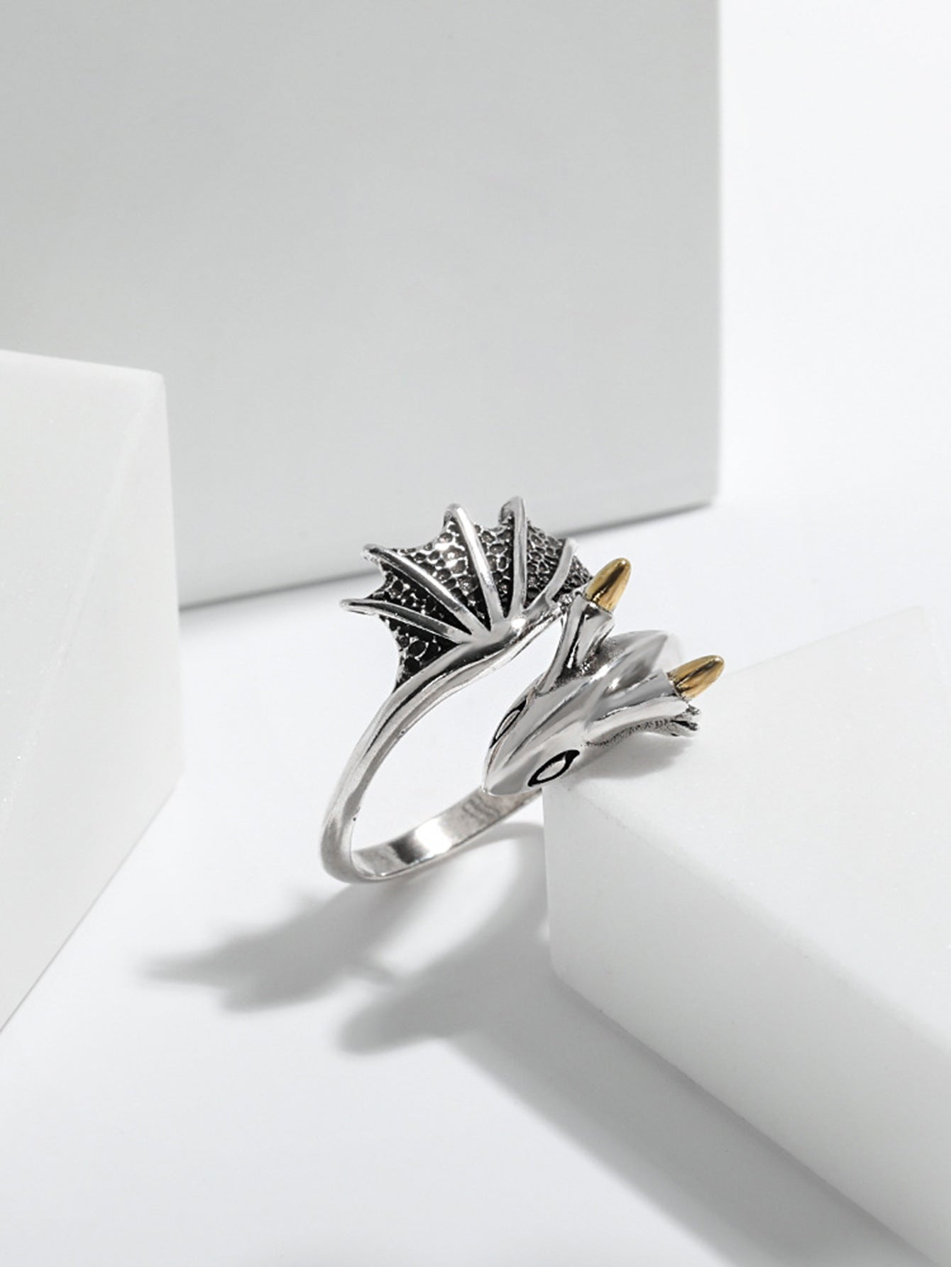 Wholesale Retro Distressed Design Small Flying Dragon Ring