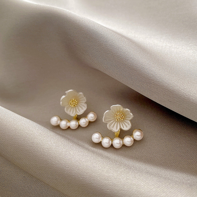 Wholesale light luxury  temperament earrings