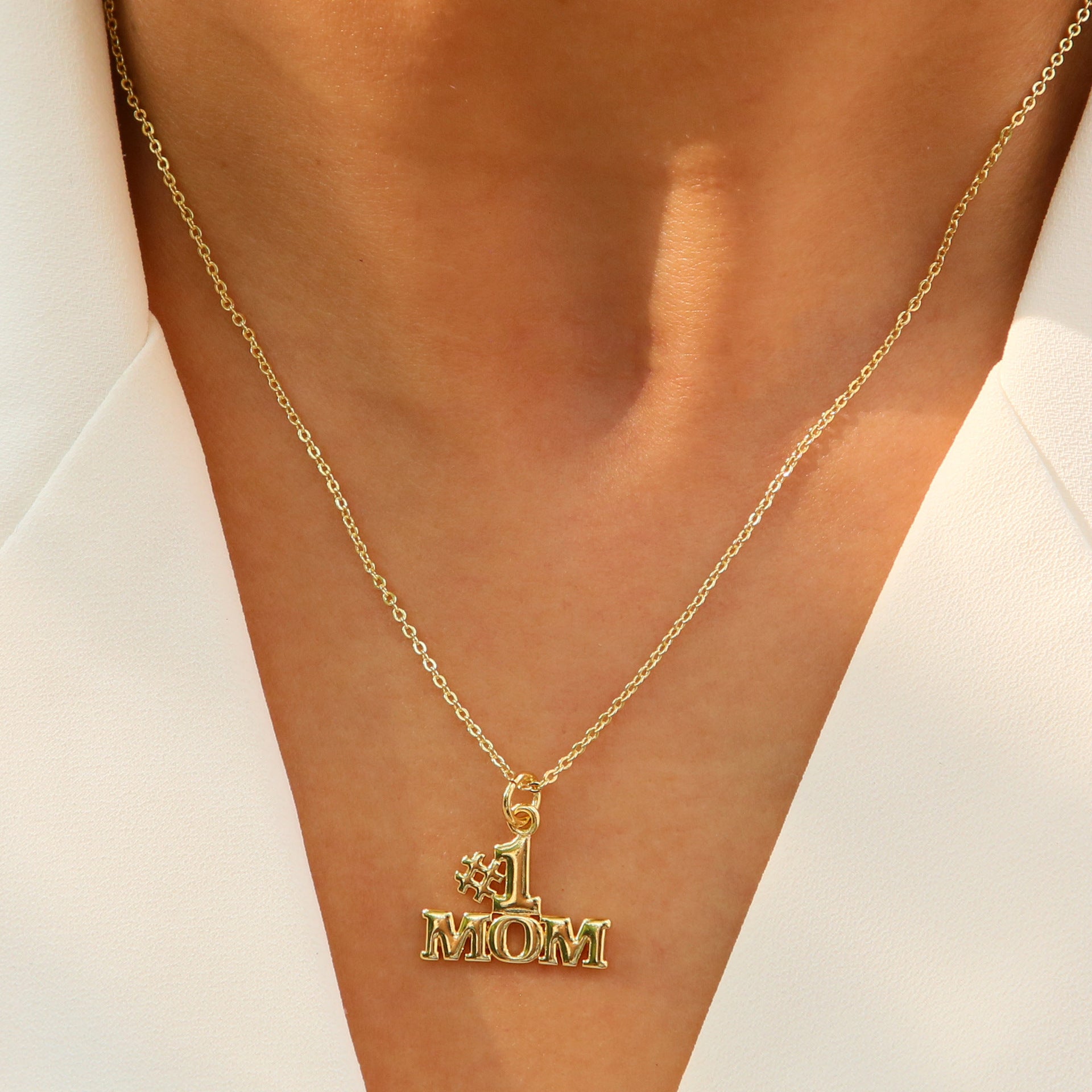 Wholesale Niche Design Brass Mother' s Day Mom mama/ mom Element Pendant Women' s Clavicle Chain Necklace