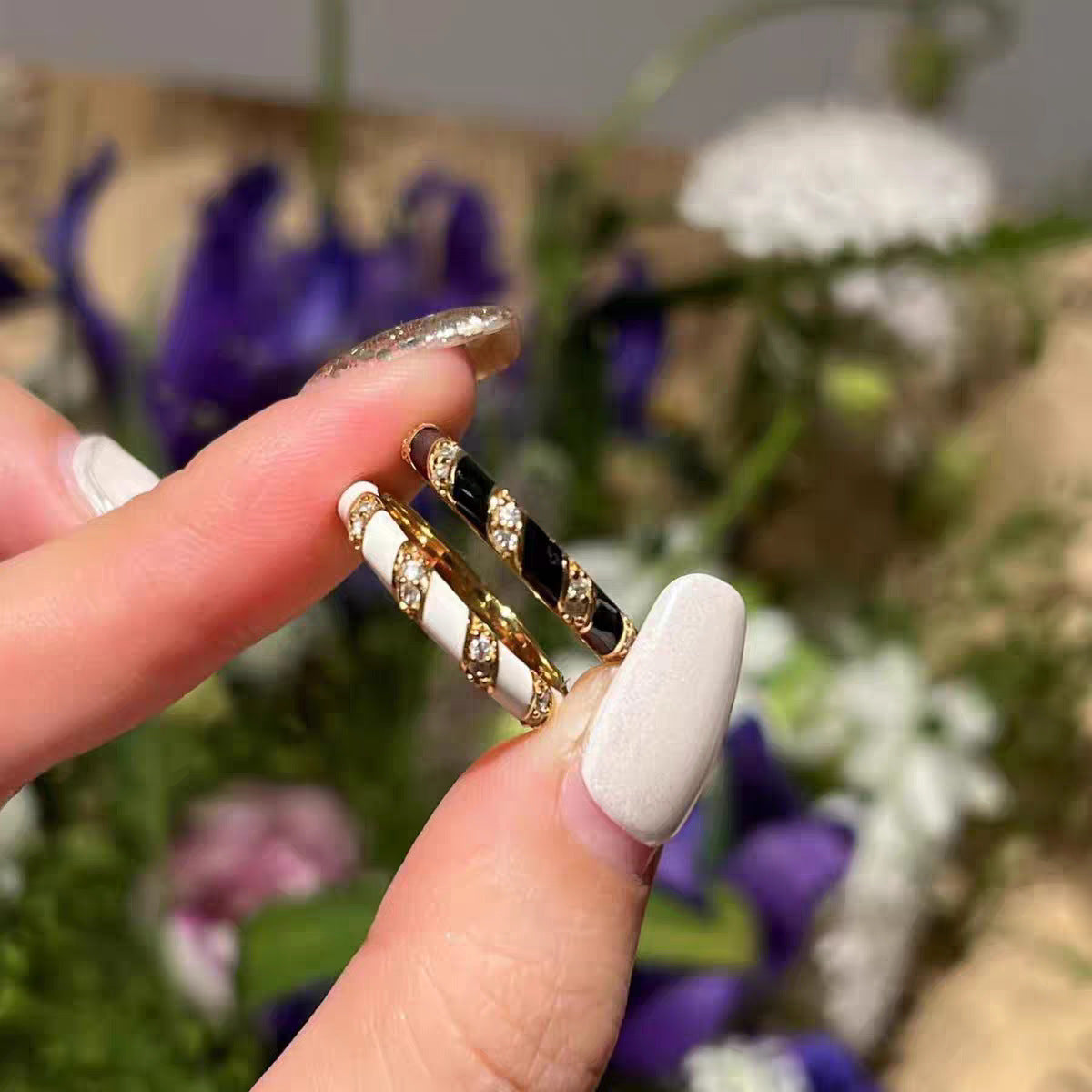 Wholesale Light Luxury Drip Glaze Black and White Enamel Dopamine Rings Luxury Rings ACC-RS-Qichuang001