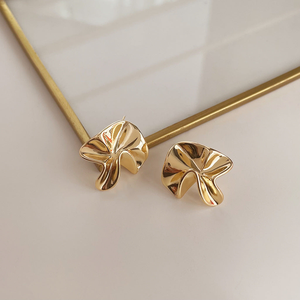 Wholesale vintage oil-dropped medieval style Pearl Earrings