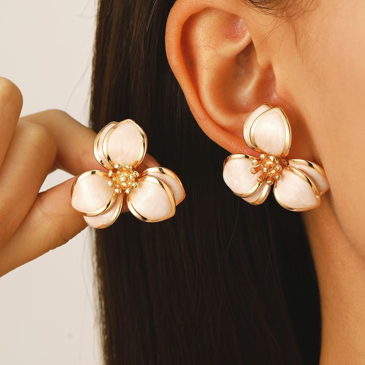 Insieme all'ingrosso dei monili di stile di festa della foresta della collana degli orecchini del fiore di goccia di olio