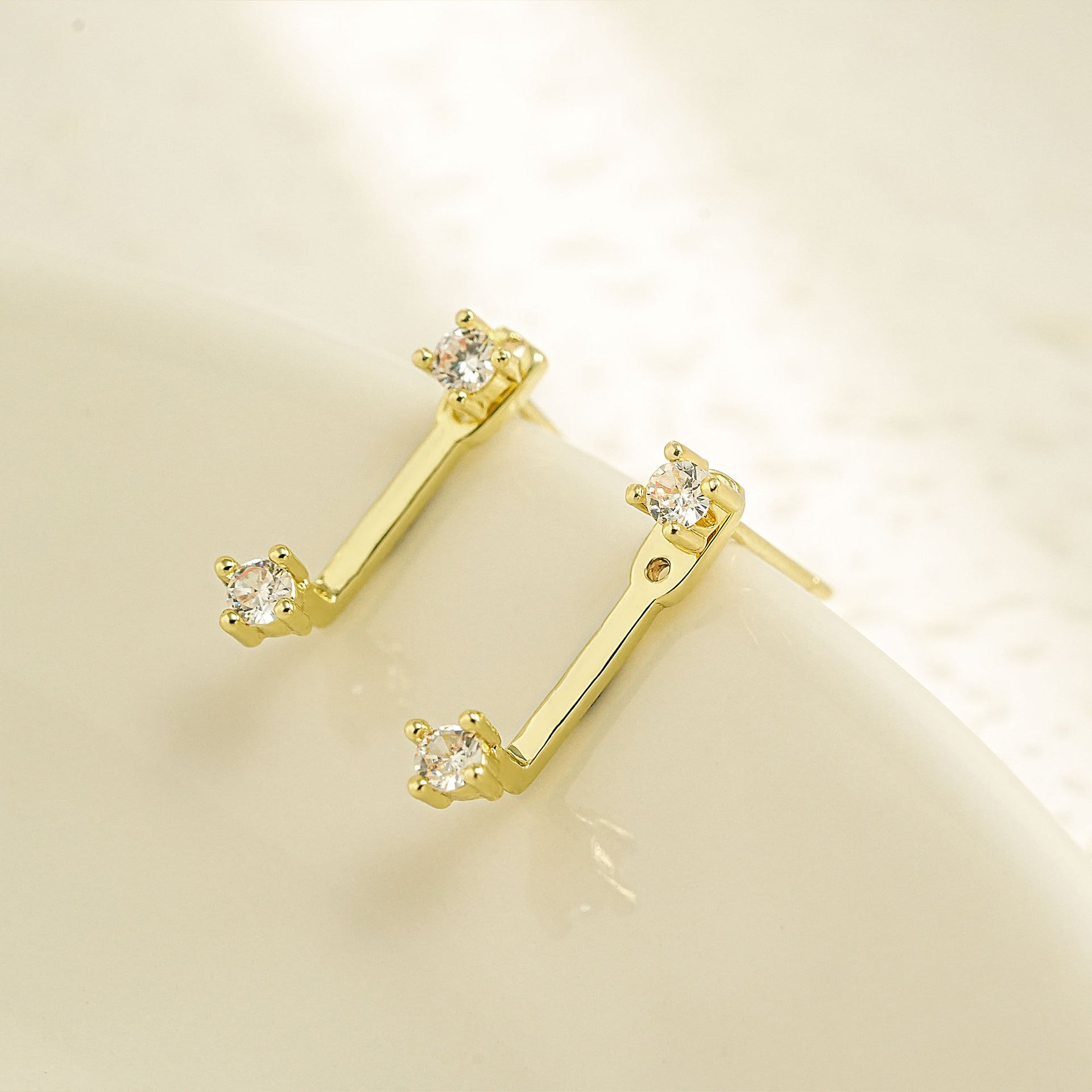 Wholesale gold personality copper earrings