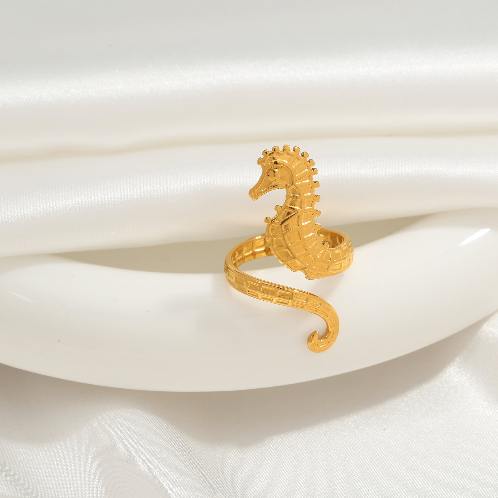 Wholesale seahorse simple Adjustable rings