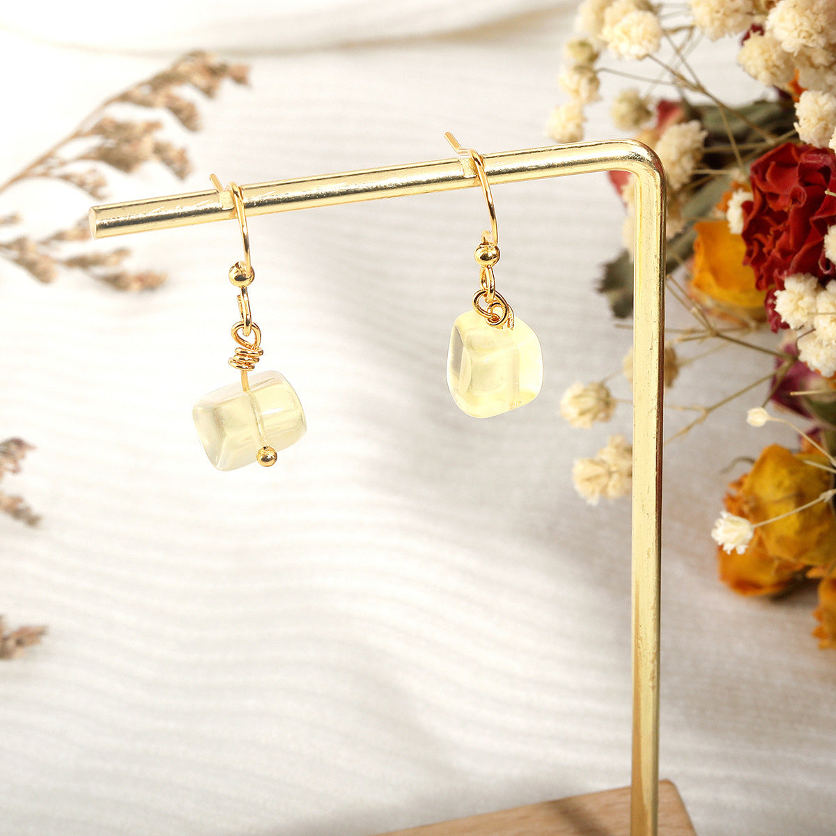 Wholesale A variety of simple natural crystal stone earrings ear jewelry