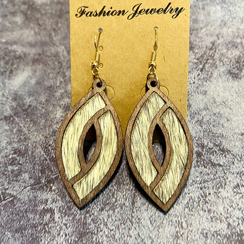 Wholesale  retro genuine leather earrings western hollow horse eye texture earrings