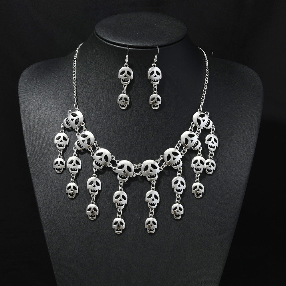 Wholesale Zinc Alloy Skull Pendant Necklace and Earring Set Punk Retro Women' s Party Jewelry Accessory