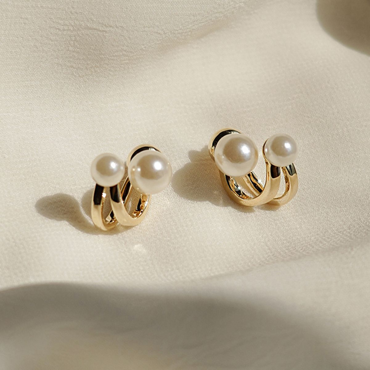 Wholesale Pearl Earrings Retro Light Luxury Ear Ring
