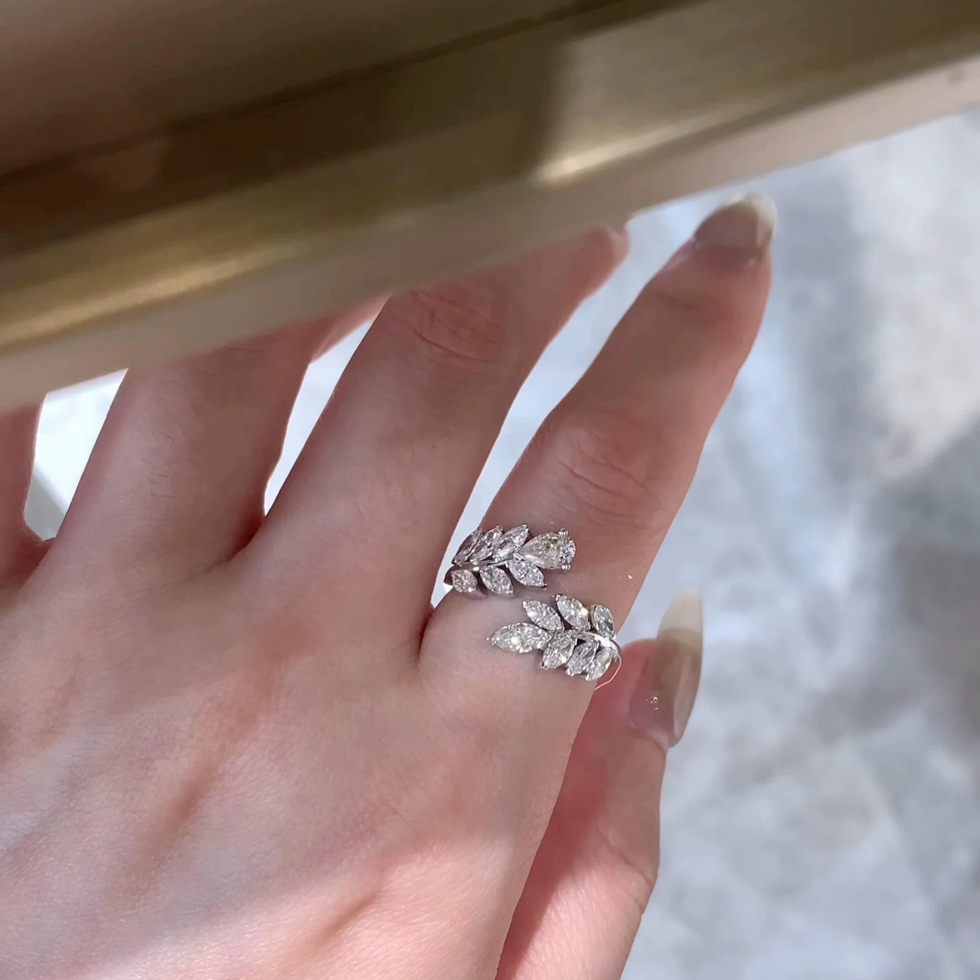 Wholesale Olive Branch Leaf Design Open Ring For Women Silver Tone Plated Copper Adjustable Trendy Jewelry Accessory Gift Boutique Resale