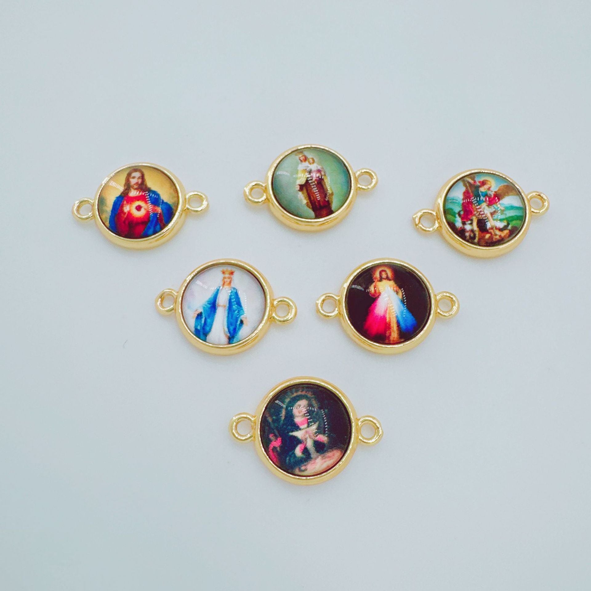 Wholesale Vintage Character Pattern DIY Jewelry Findings,  Gold Plated Copper Fashion Accessory for Boutique Resale