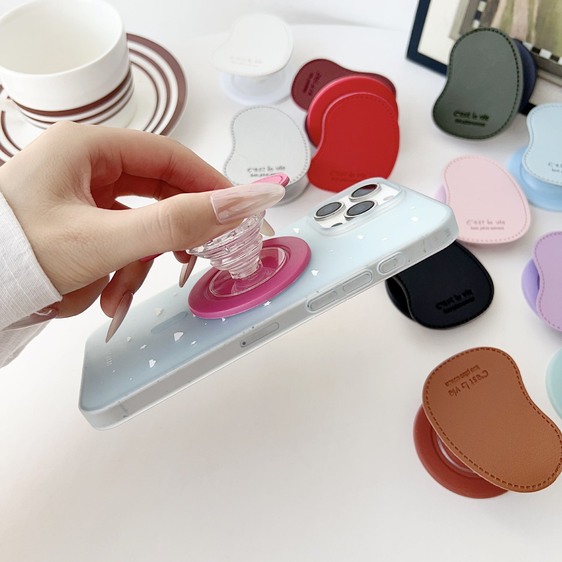 Wholesale Film-textured potato-shaped creative phone holder