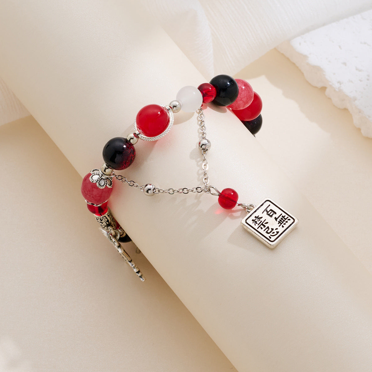 Bracciale con perline di farfalle e fiori all'ingrosso