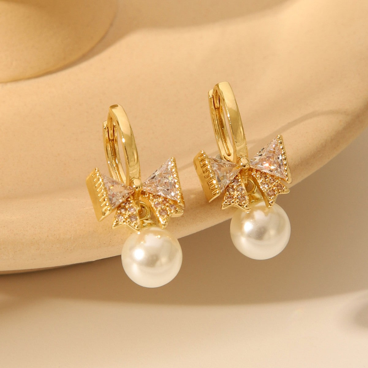 Wholesale Stainless steel gold-plated heart-shaped zircon earrings