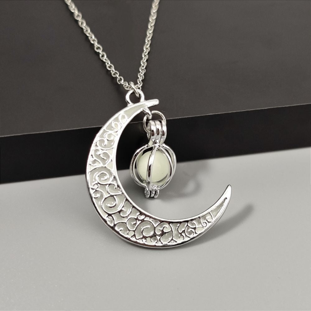 Wholesale  Luminous Moon Pumpkin Pendant Necklace