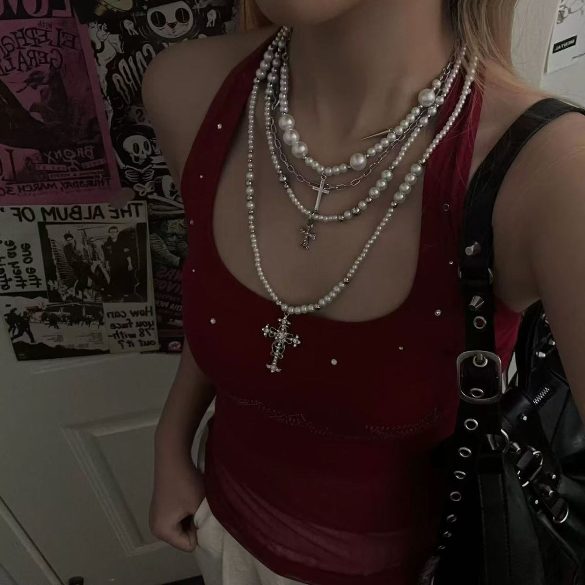 Wholesale Alloy Cross Pendant Pearl Necklace For Women Trendy Fashion Accessory Boutique Resale Gift