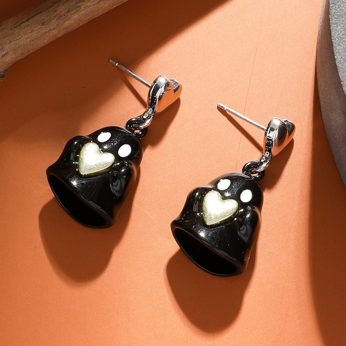 Wholesale  3D White and Black Ghost Alloy Pendant Earrings