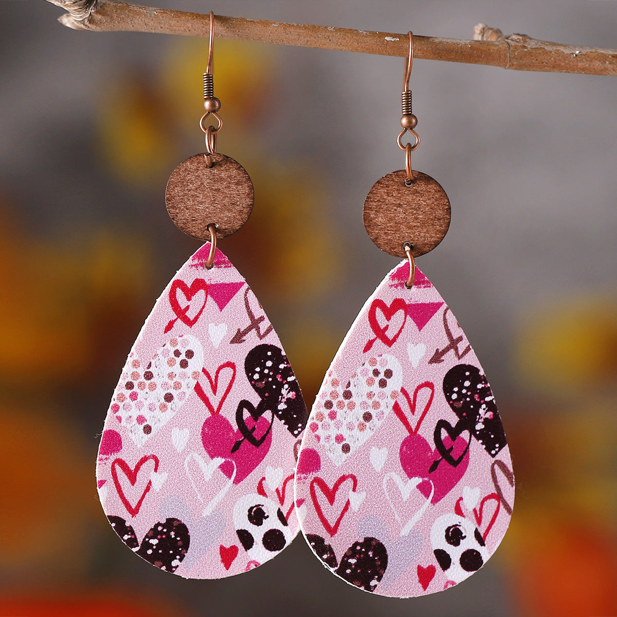 Wholesale Valentine' s Day Leather Heart Earrings