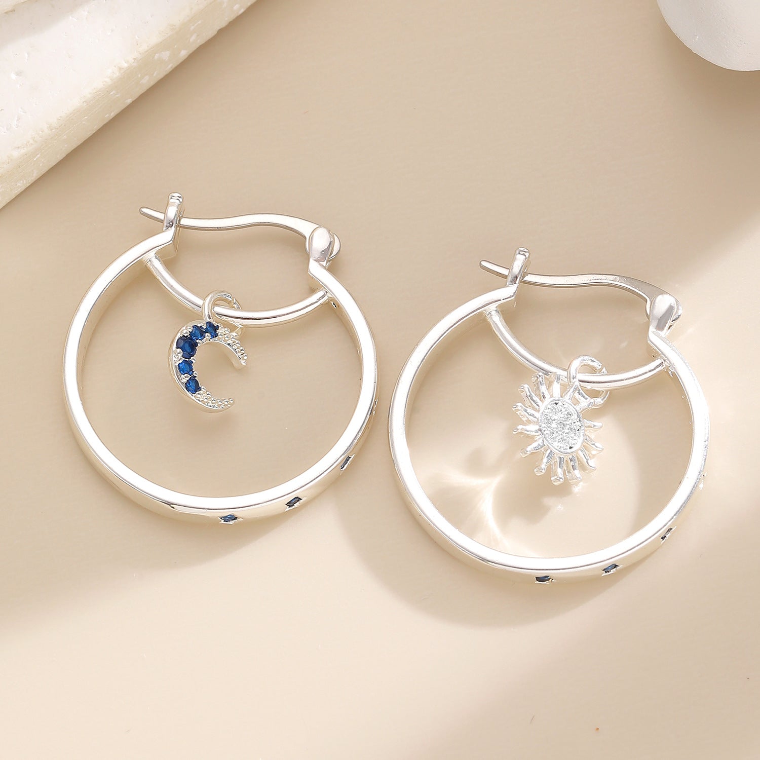Wholesale Copper Zircon Twisted Moon Sun Design Hoop Earrings Double Layer Fashion Jewelry For Women Boutique Resale