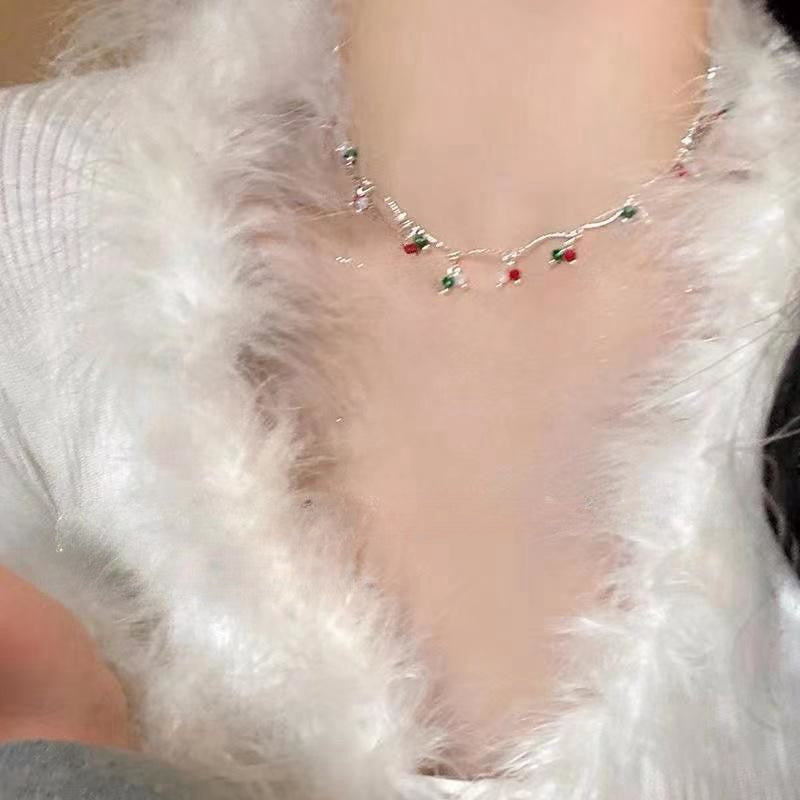 Wholesale Christmas snowflake zircon necklace