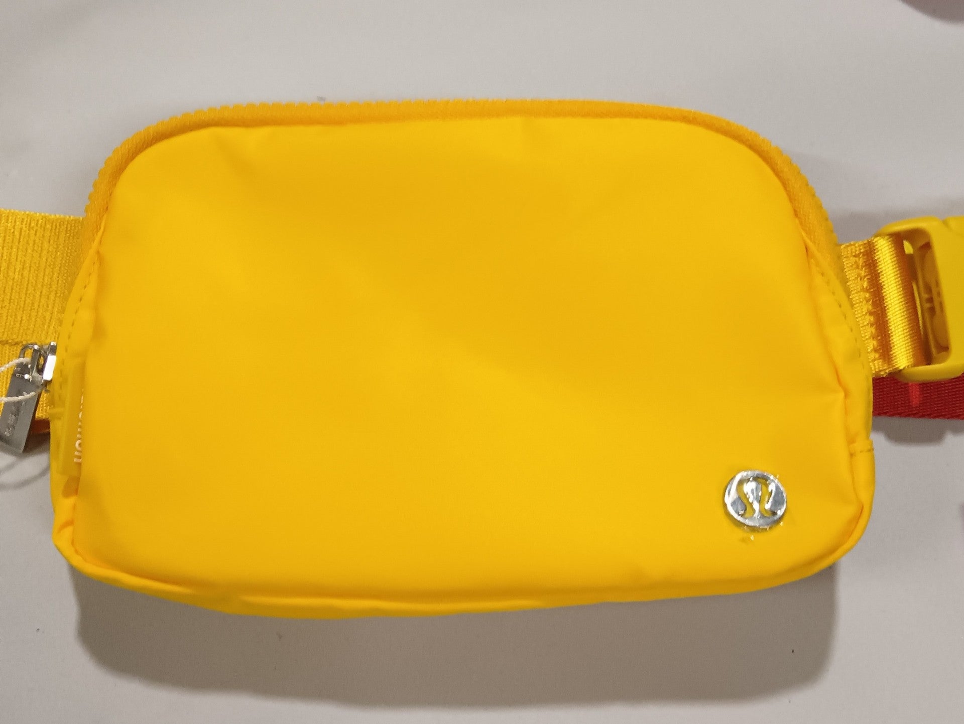 Wholesale multi-functional waist bag large capacity chest bag belt bags