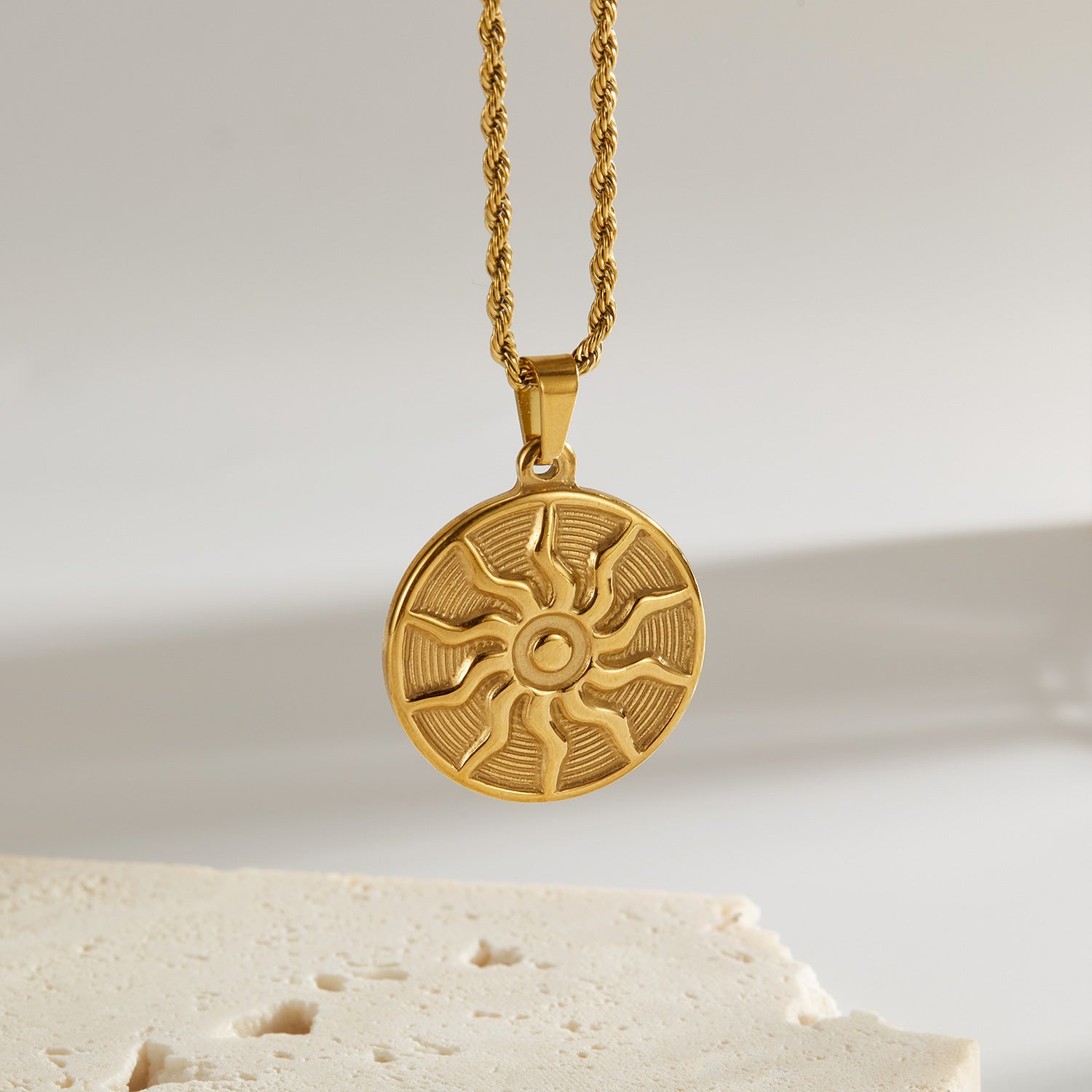 Wholesale round brand sun pendant simple  stainless steel necklace
