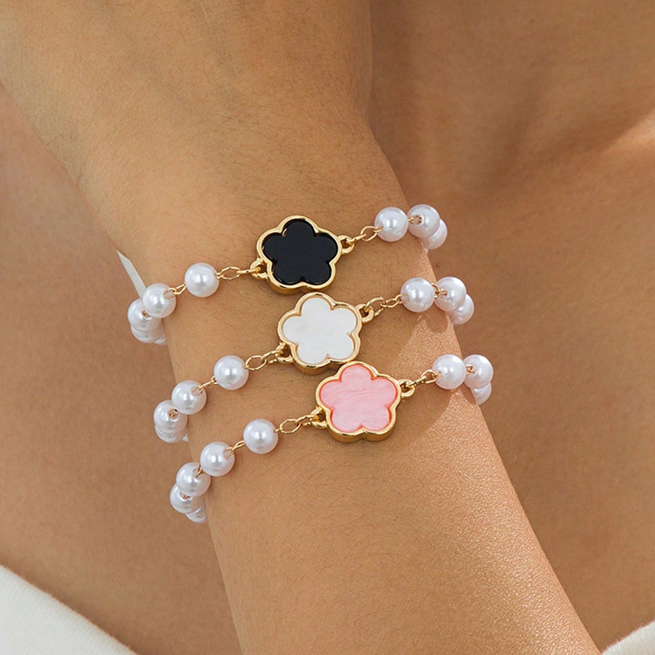Wholesale Five-leaf clover freshwater forest bracelet