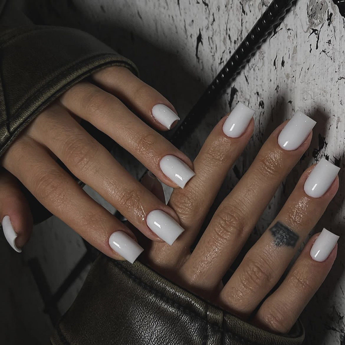 Wholesale 24pcs/box Glitter Nail Stickers Solid Color Rectangle Wearable Nail Press-On Nail Set ACC-NS-HaoYi029