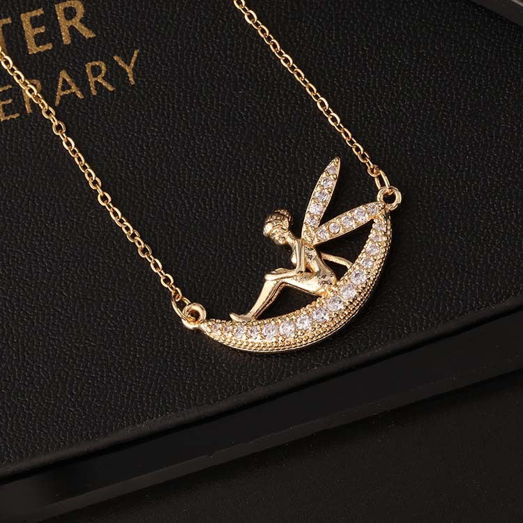 Wholesale Fashion Zircon Sun Geometric Pendant Necklace Trendy Collarbone Chain Jewelry Accessory For Resale
