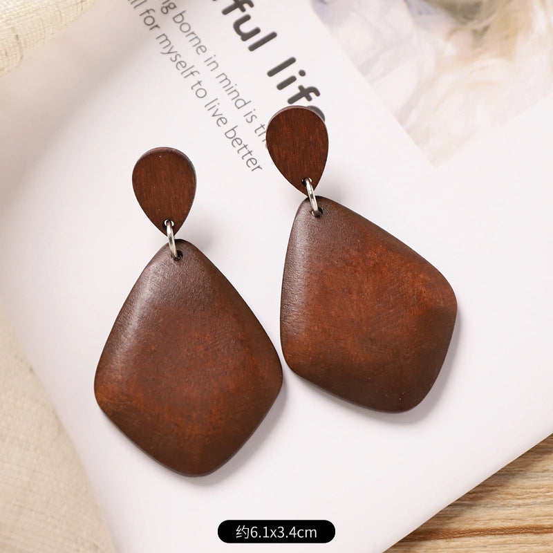 Wholesale Retro Coffee Wooden Earrings Ethnic Style Round Hand Knitted Jewelry Accessory