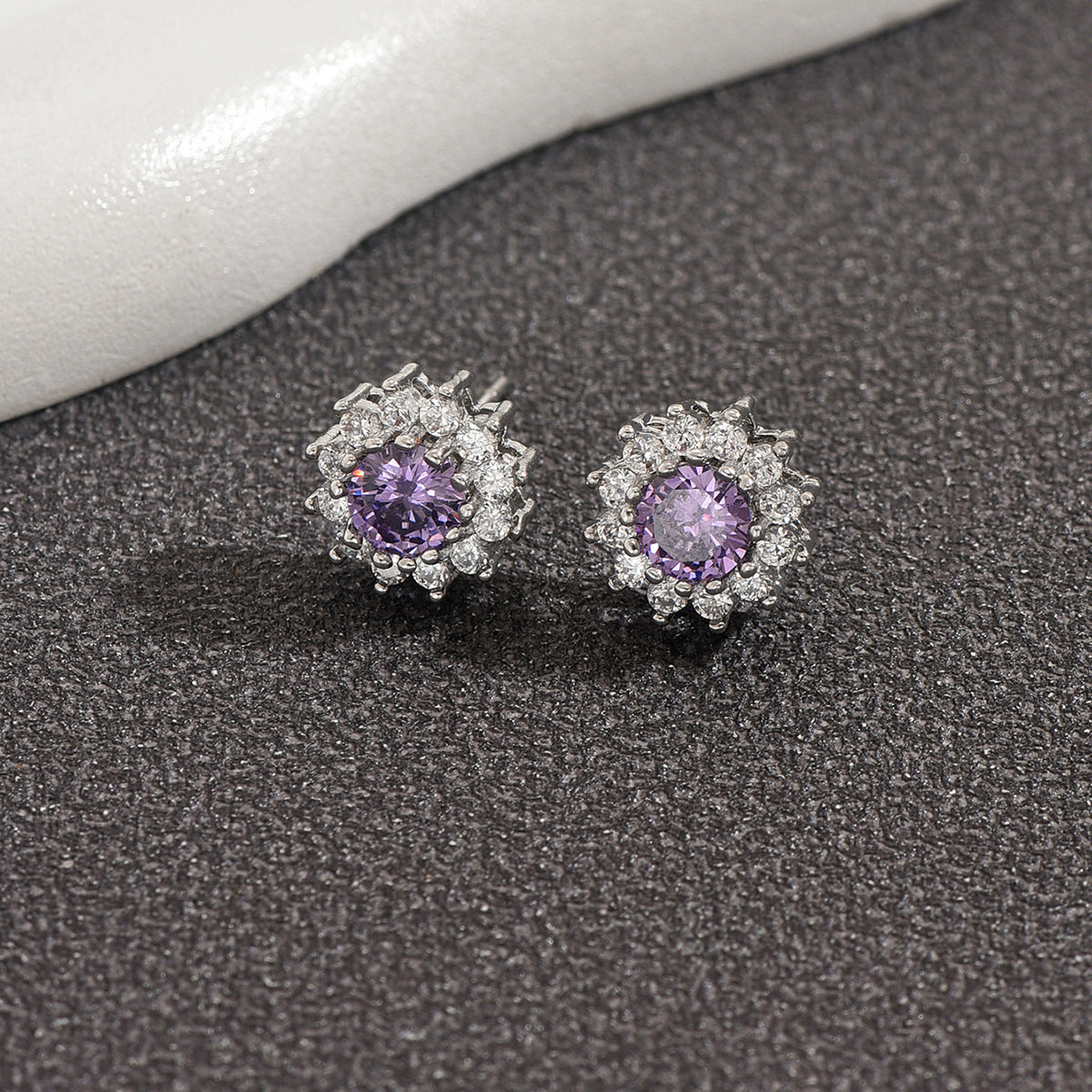 Wholesale Stainless steel gold-plated flower zircon earrings