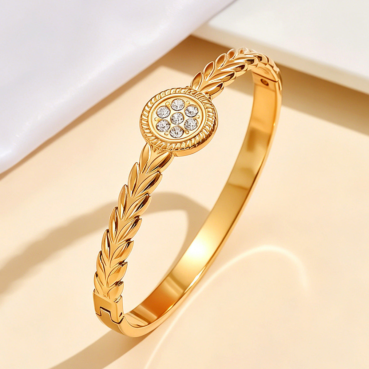 Wholesale 18K Gold Plated Stainless Steel Tree Of Life Cuff Bracelet With Zircon Jewelry Accessory For Resale