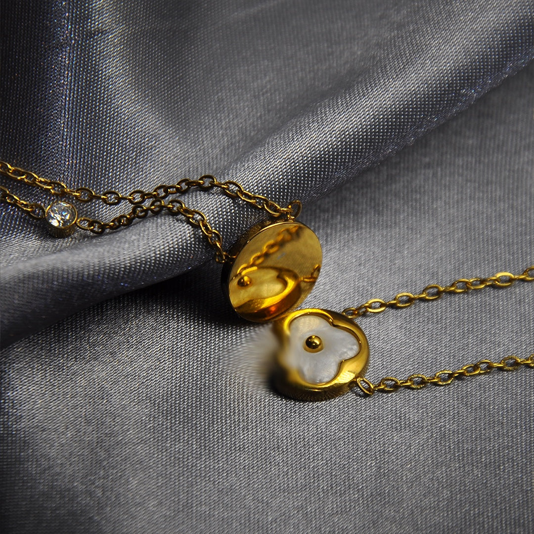 Wholesale Curved Shell Gold Plated Titanium Steel Necklace Trendy Jewelry Accessory
