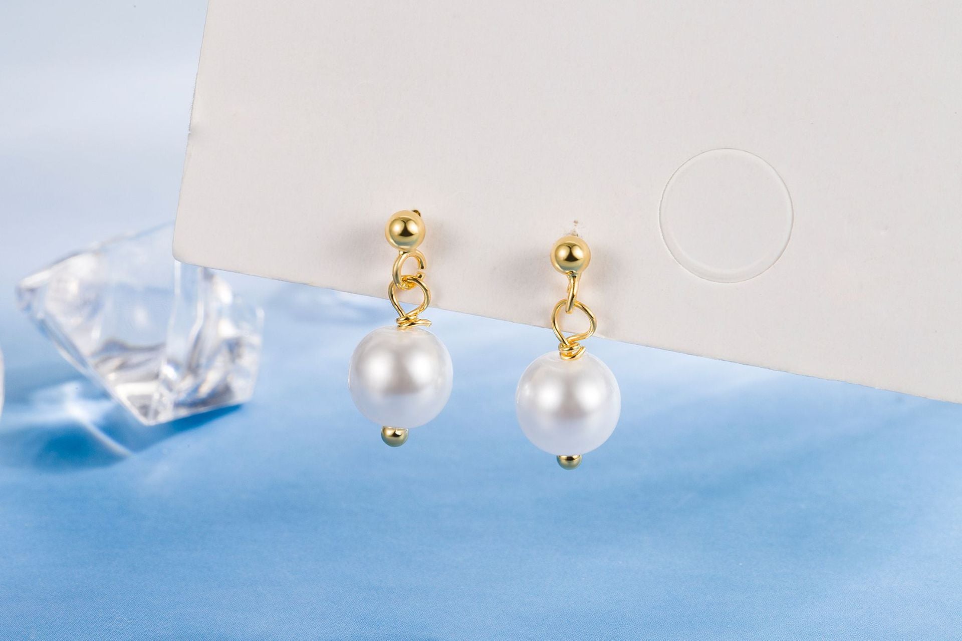 Wholesale Pearl Earrings Light Luxury Earrings