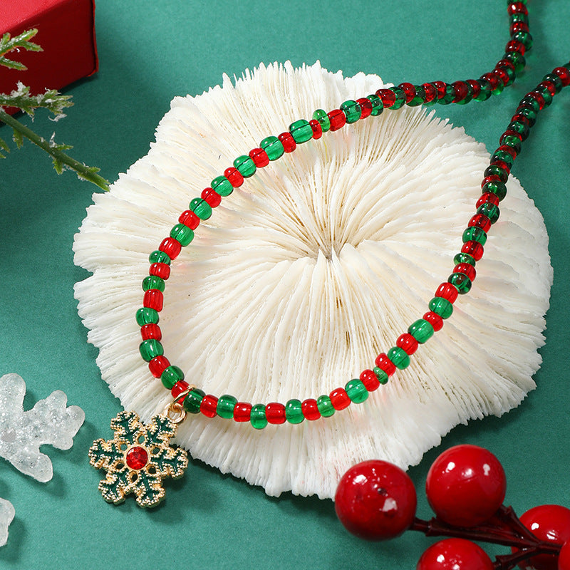 Wholesale Red and Green Round Bead Necklace Alloy Pendant Christmas Necklace ACC-NE-KaiQing004