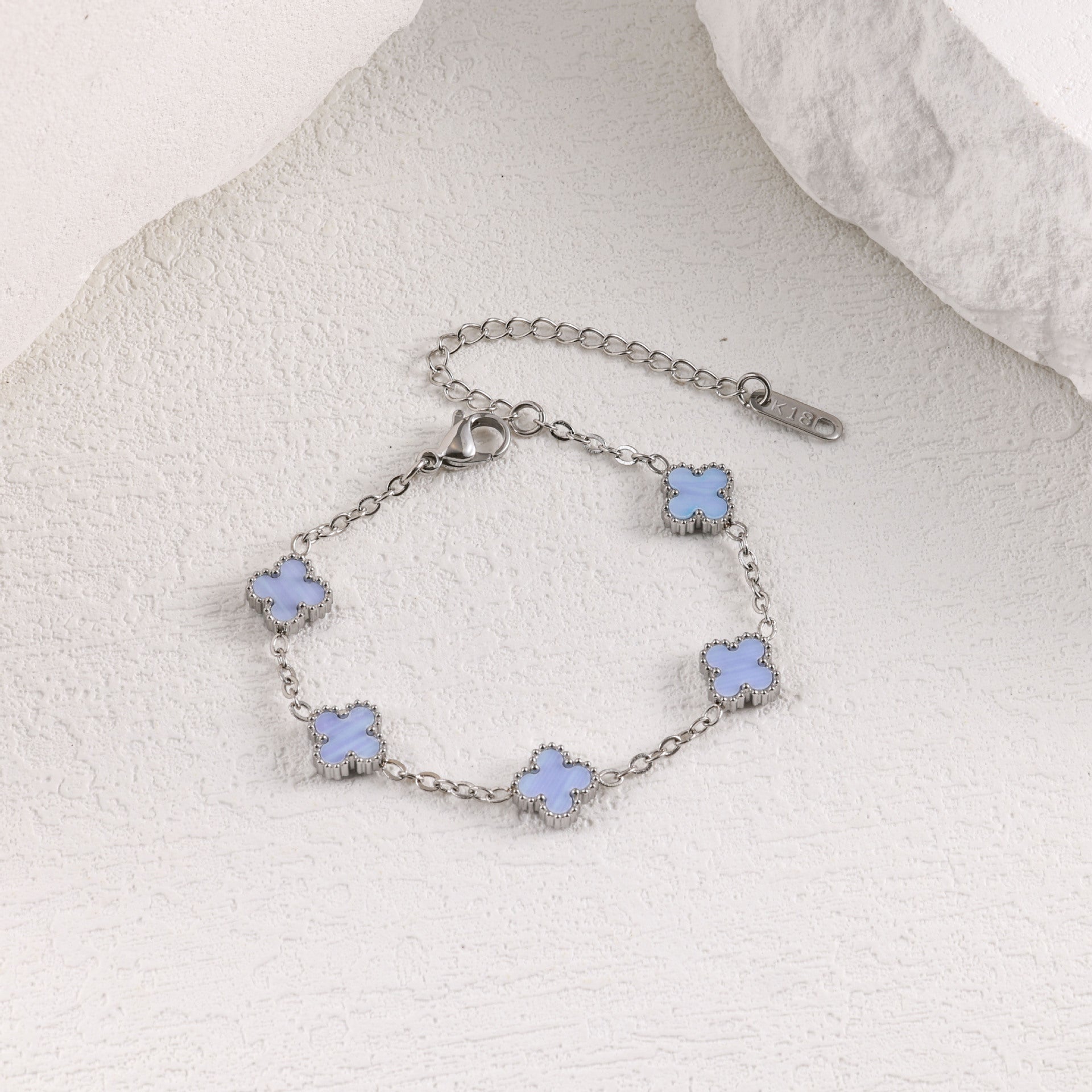 Wholesale Stainless Steel Four-Leaf Clover Bracelet with Mother-of-Pearl and Turquoise,  Trendy Jewelry Accessory for Women