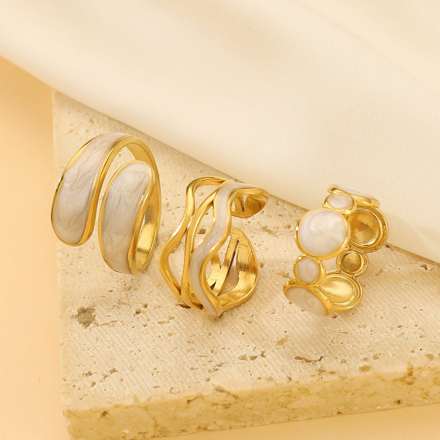 Anello di apertura a trama irregolare con goccia d'olio in acciaio inossidabile all'ingrosso