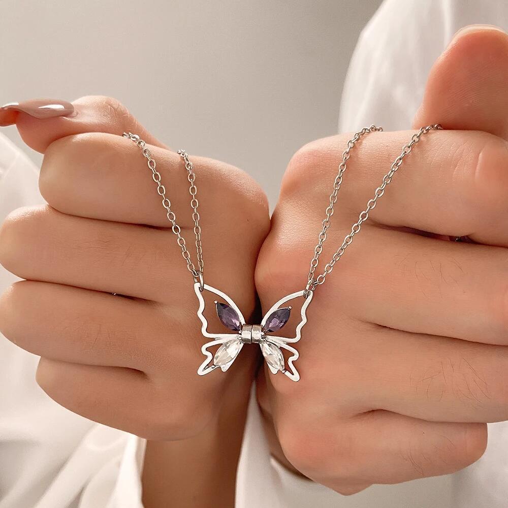 Wholesale butterfly magnetic inlaid white stone clavicle necklace