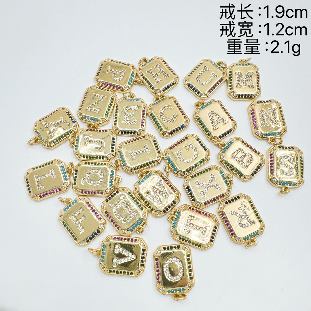 Wholesale Gold Plated Copper Zircon Vintage Round Pendant Necklace,  Trendy Jewelry Accessory for Women
