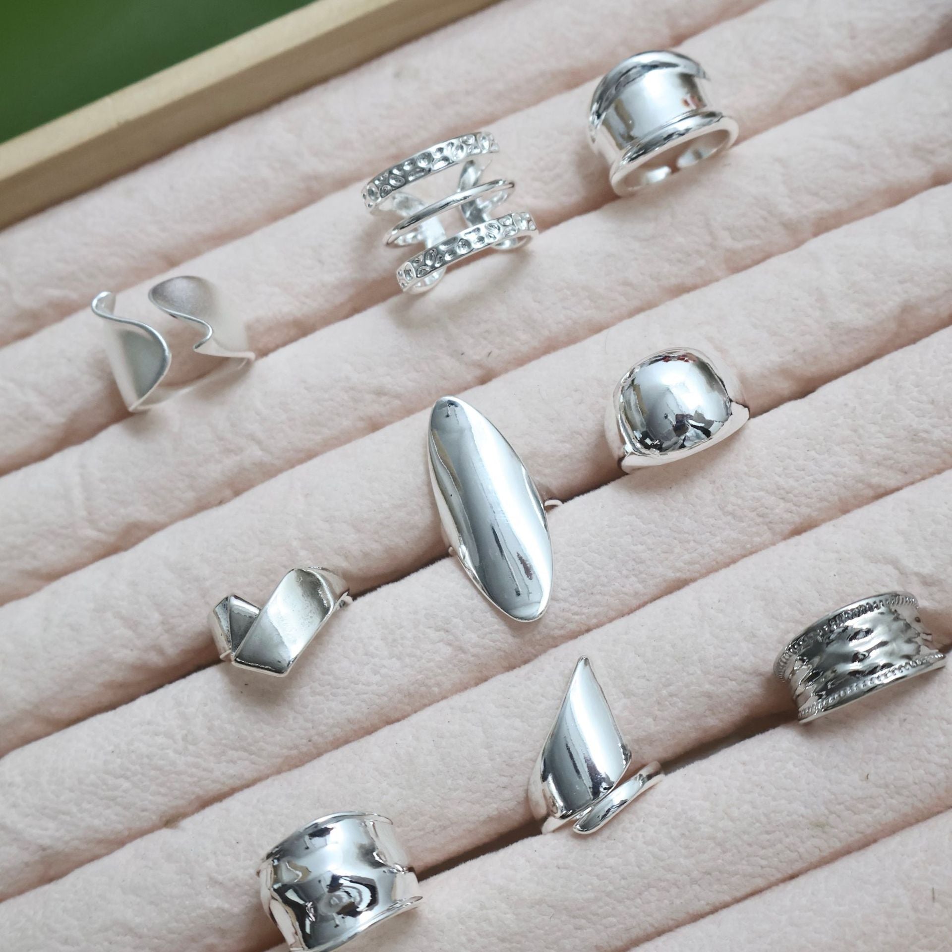 Wholesale  Exaggerated Alien Ring Women's Niche Fashion All-match  Adjustable Open Hollow Ring