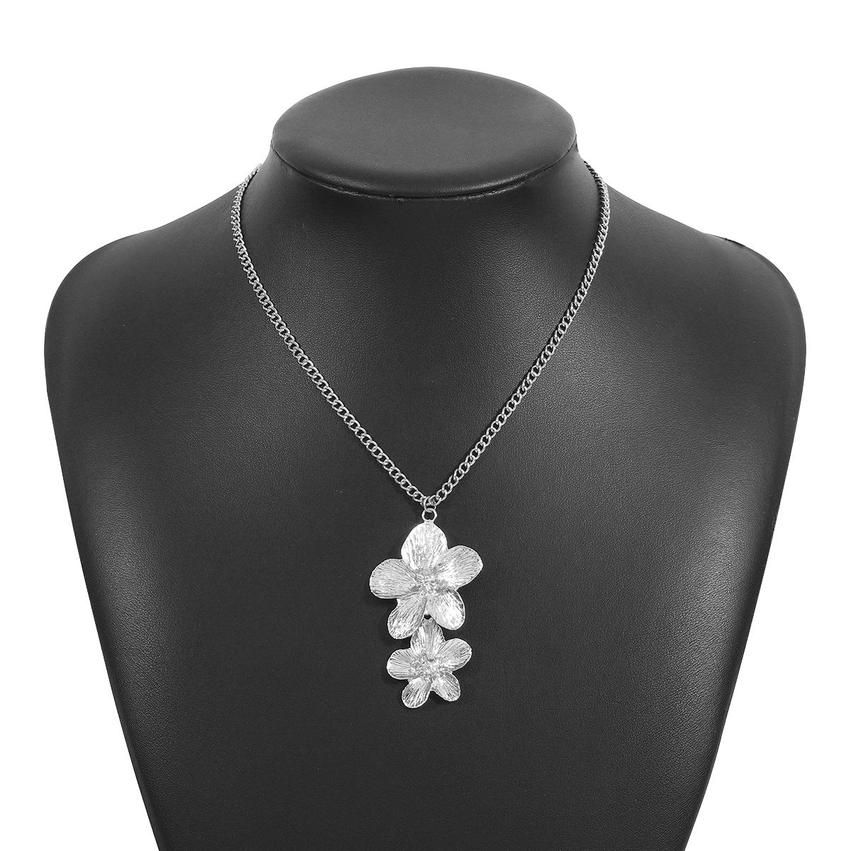 Wholesale Simple Metal Style Earrings Retro Flower Necklace Niche All-match Ring