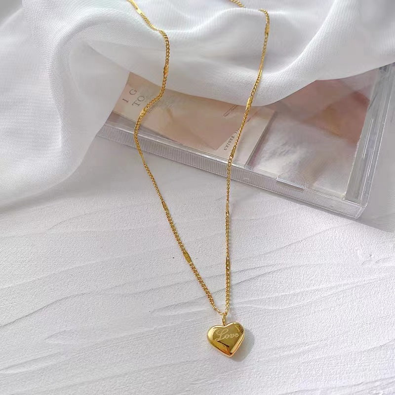 Wholesale Stainless steel heart-shaped pendant necklace
