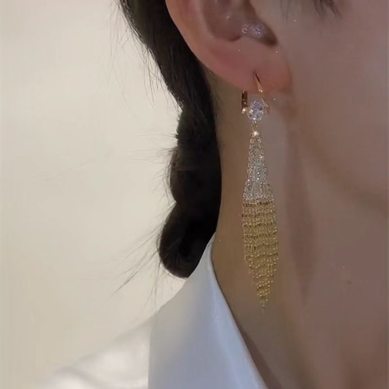 Wholesale Elegant Wheat  Tassel Earrings Copper Crystal Party Wear Fashion Accessory