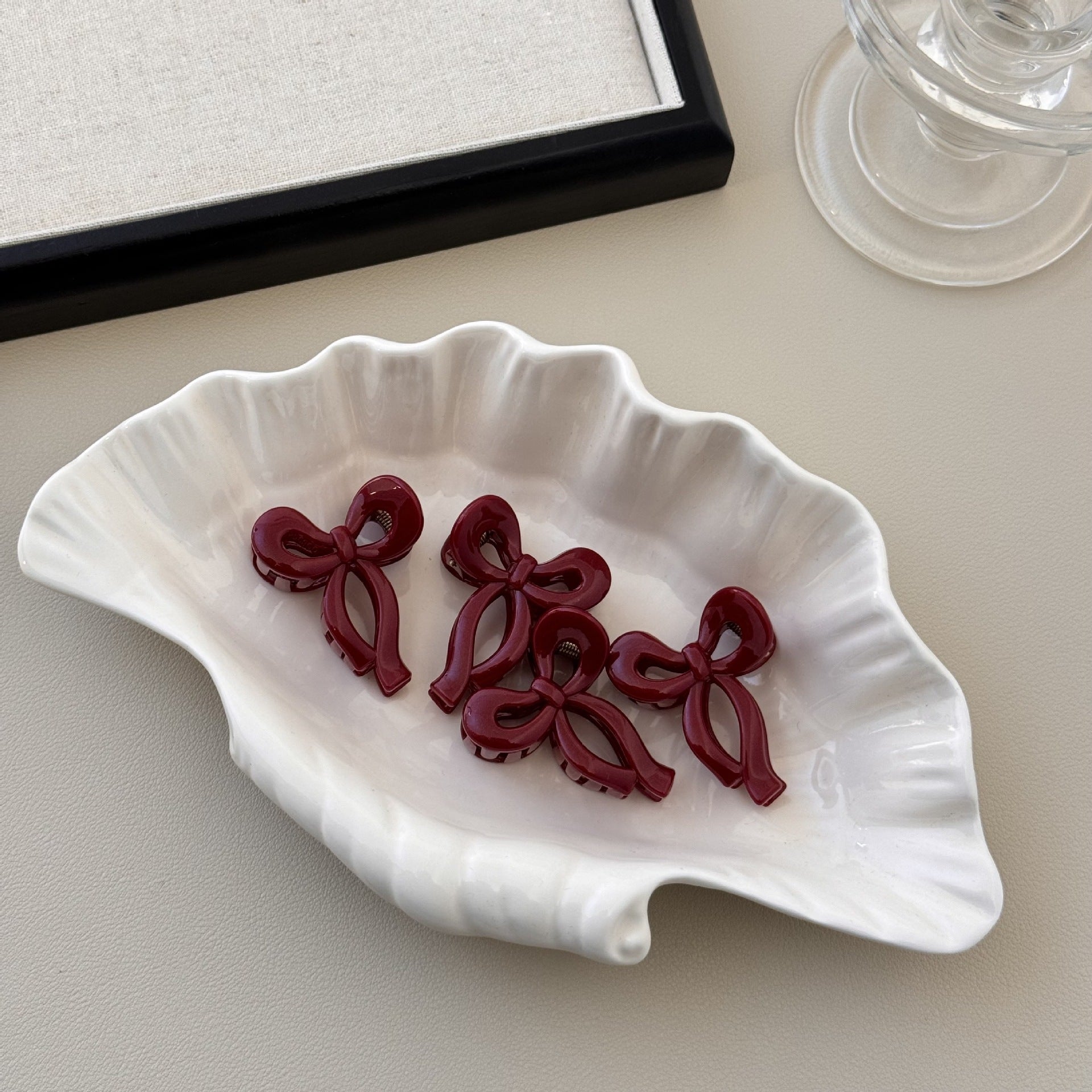 Wholesale Red exquisite small bow clip