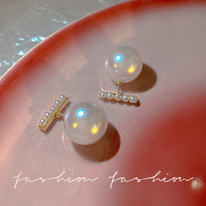 Wholesale Simple and Luxurious Heart-shaped Pearl Earrings