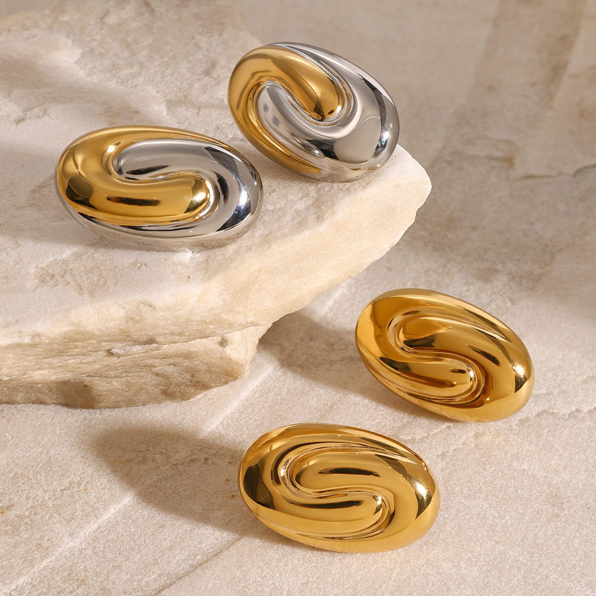 Wholesale  18k gold stainless steel  spiral oval trend earrings