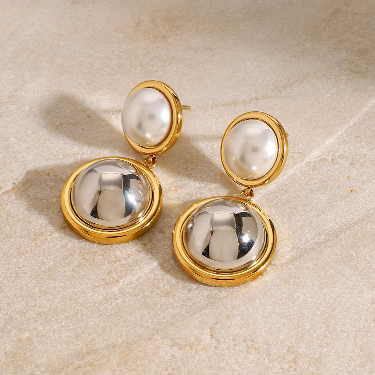 Wholesale Stainless Steel Color-matching Pearl Earrings